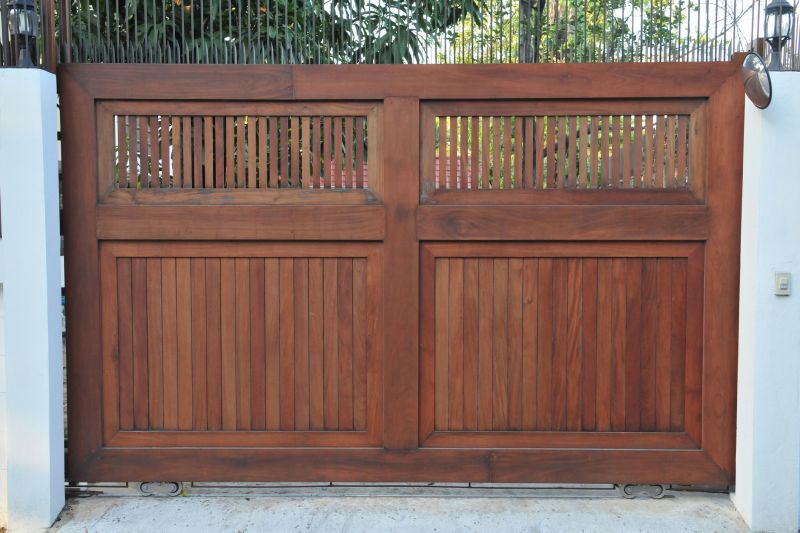 Driveway Gate Replacement in Plano, TX
